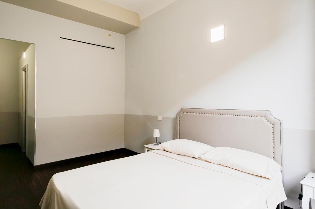 Hotel Dm69 - Termini Monti Crossroads à Rome Extérieur photo