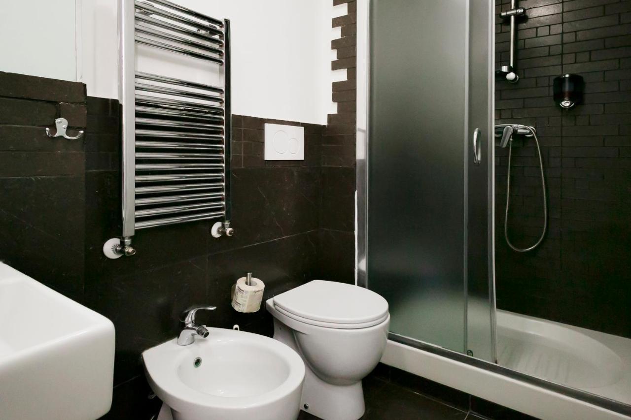Hotel Dm69 - Termini Monti Crossroads à Rome Extérieur photo