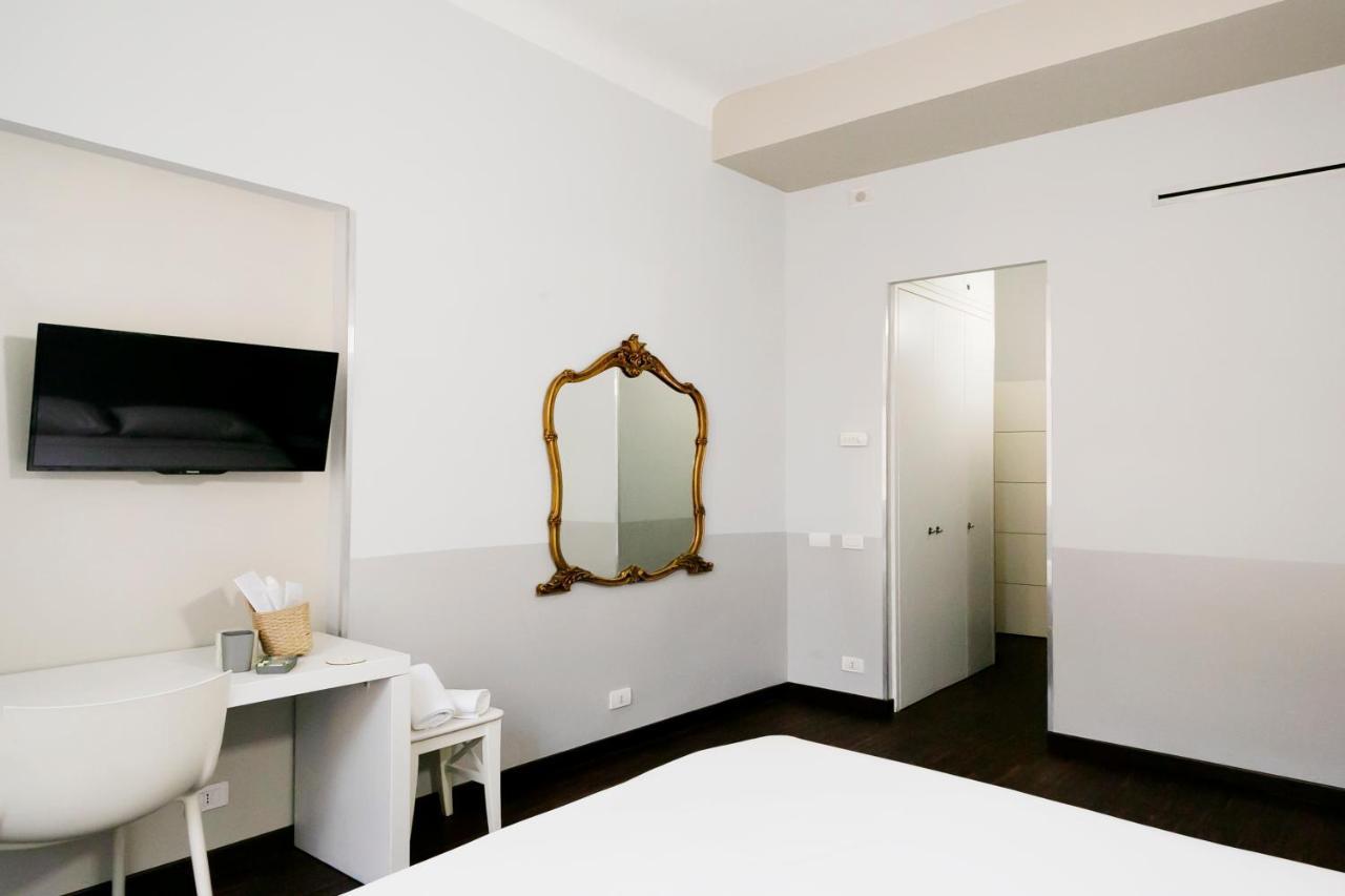 Hotel Dm69 - Termini Monti Crossroads à Rome Extérieur photo
