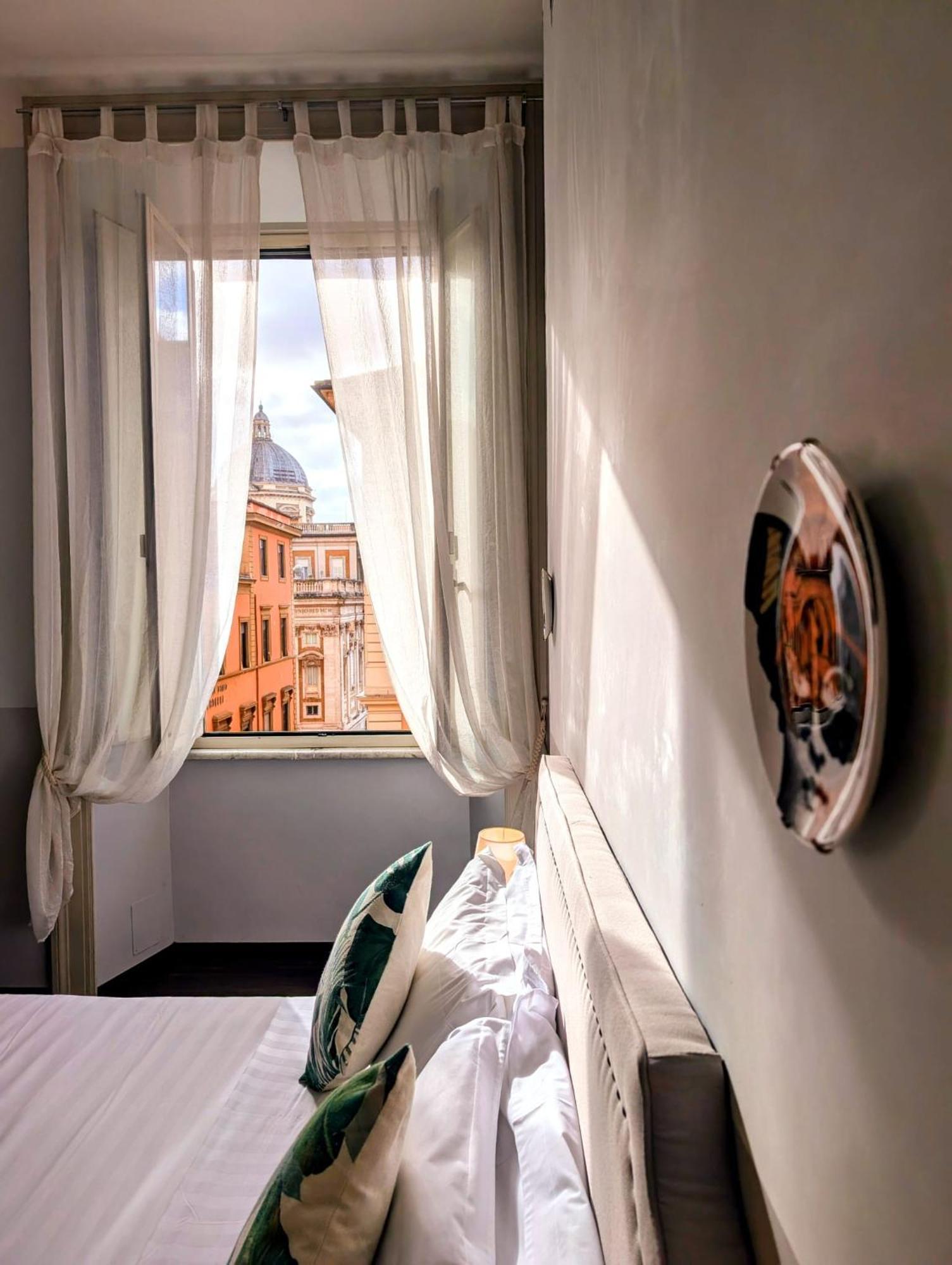 Hotel Dm69 - Termini Monti Crossroads à Rome Extérieur photo
