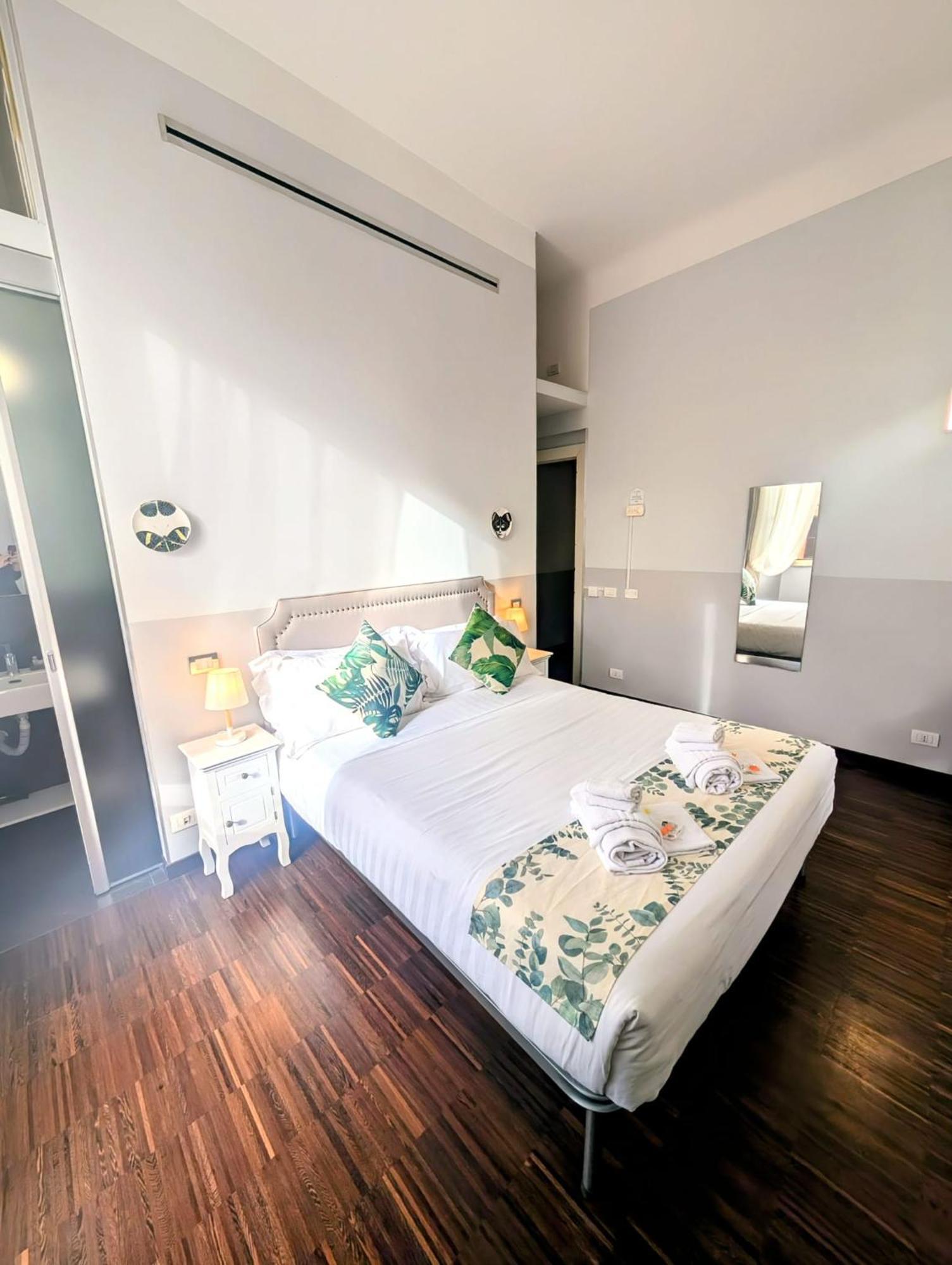 Hotel Dm69 - Termini Monti Crossroads à Rome Extérieur photo